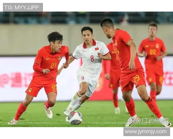 国足星光黯淡 揭示中国足球困境的球员阵容深层次问题 国足星光黯淡 揭示中国足球困境的球员阵容深层次问题